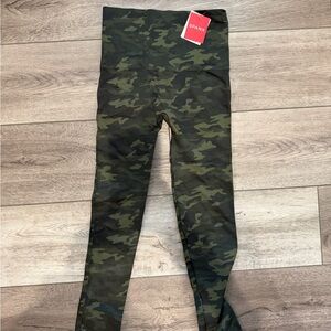 SPANX Camouflage look at me now Leggings